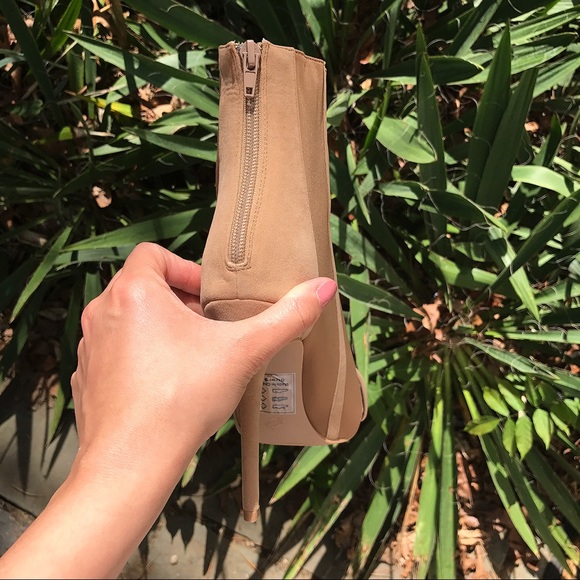 LAST ONE❗️S/6 _Tan Heel Open Toe Booties 👢 - Picture 7 of 8